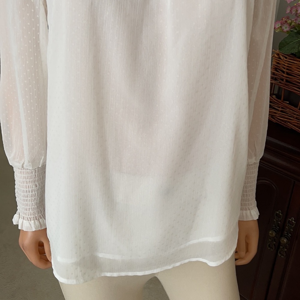 NWOT Loft White Textured Blouse - Picture 6 of 9